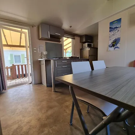 Camping Le Hameau Des Pecheurs Novalaise