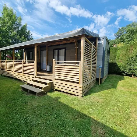 Camping Le Hameau Des Pecheurs *
